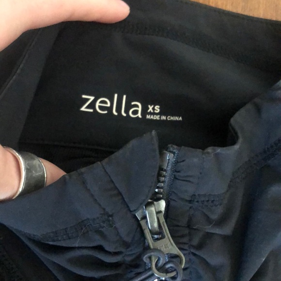 Zella jacket - Picture 2 of 6